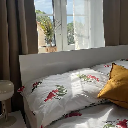 Apartment Kopernika 10 *